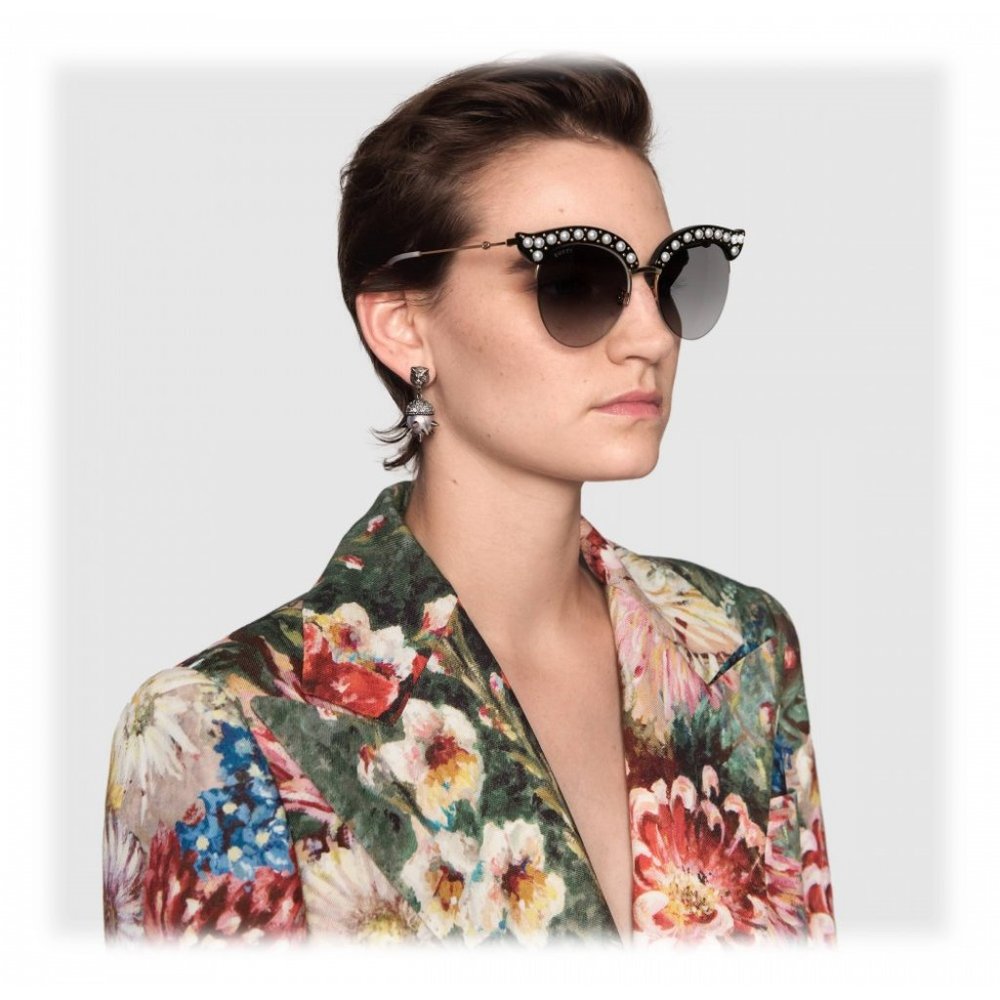 Gucci Black and Gold Cat-Eye Sunglasses - Picture 4 of 8